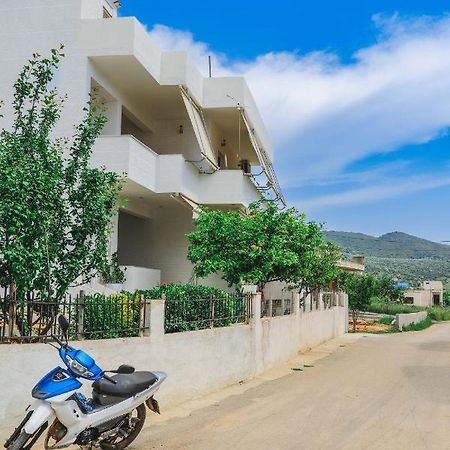 Vila Fredi Ksamil Exterior photo